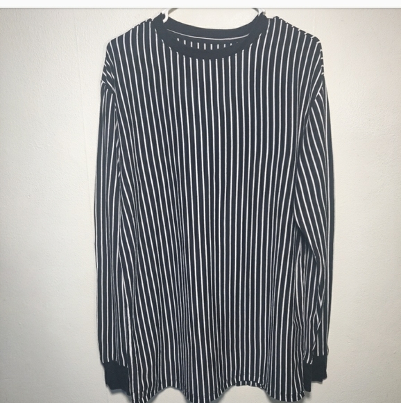 Shirt - Picture 1 of 2